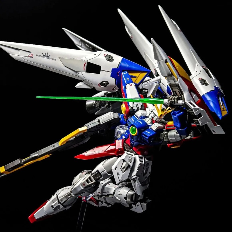 RG ウイングゼロ 1/144 メカ組立モデルキットアクショ - Model Kit Wing Zero のレビューと価格