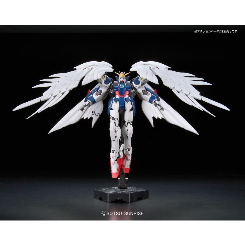 在庫ありバンダイガンダムモデルキットアニメフィギュア RG  - Model Kit Wing Zero のレビューと価格
