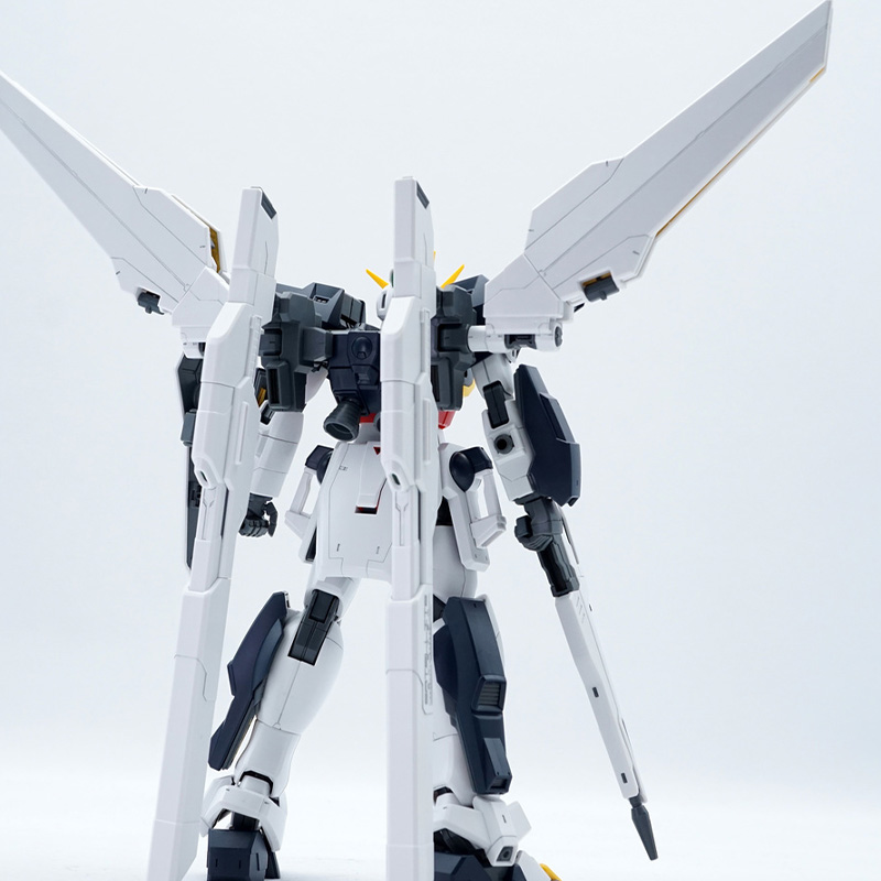 バンダイモデルキット MG 1/100 GX-9901-DX - Model Kit Gundam Bandai のレビューと価格