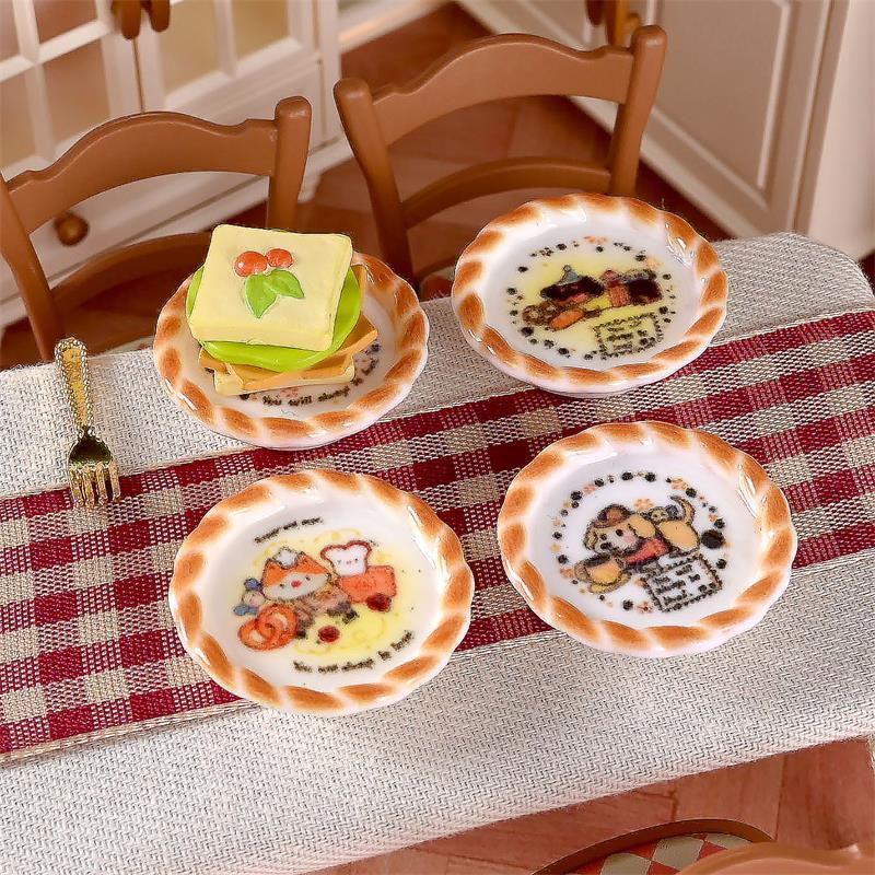 10 ピース/セットドールハウスミニチュア子犬犬プリントパン - Model Kit House のレビューと価格