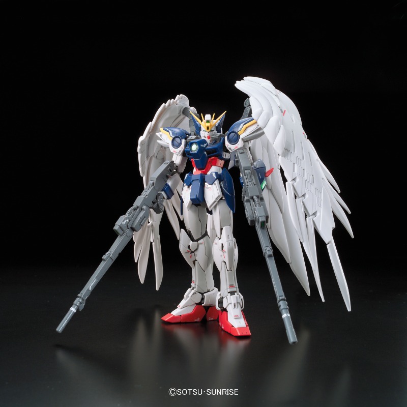 バンダイ 100% 本物のガンダムモデルキット RG 1/1 - Model Kit Wing Zero のレビューと価格