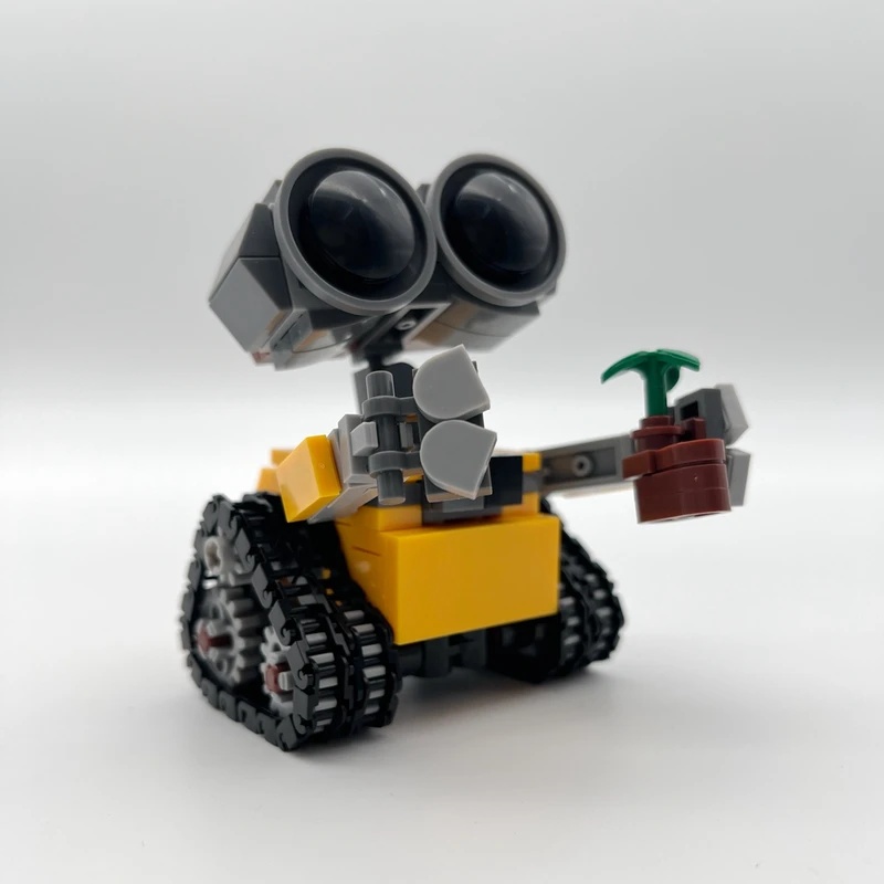 クラシック映画200+ピース ミニロボット ウォーリー MO - Model Kit Companies のレビューと価格