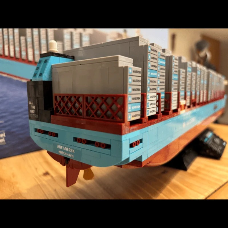 新型2026年式デュアルフューエルコンテナ船ブリックパズル船 - Model Kit Lego のレビューと価格