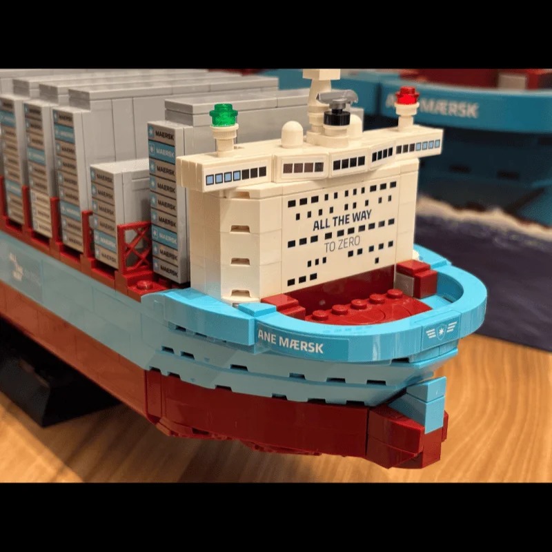 新型2026年式デュアルフューエルコンテナ船ブリックパズル船 - Model Kit Lego のレビューと価格